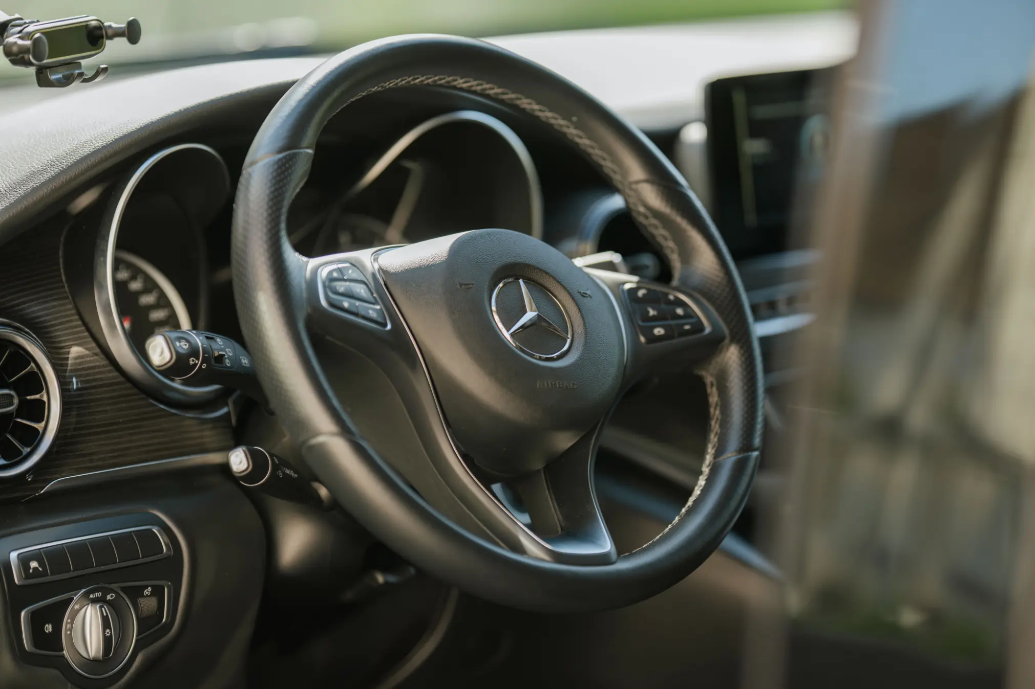 Véhicule Mercedes-Benz Classe V GM Signature VTC Cognac
